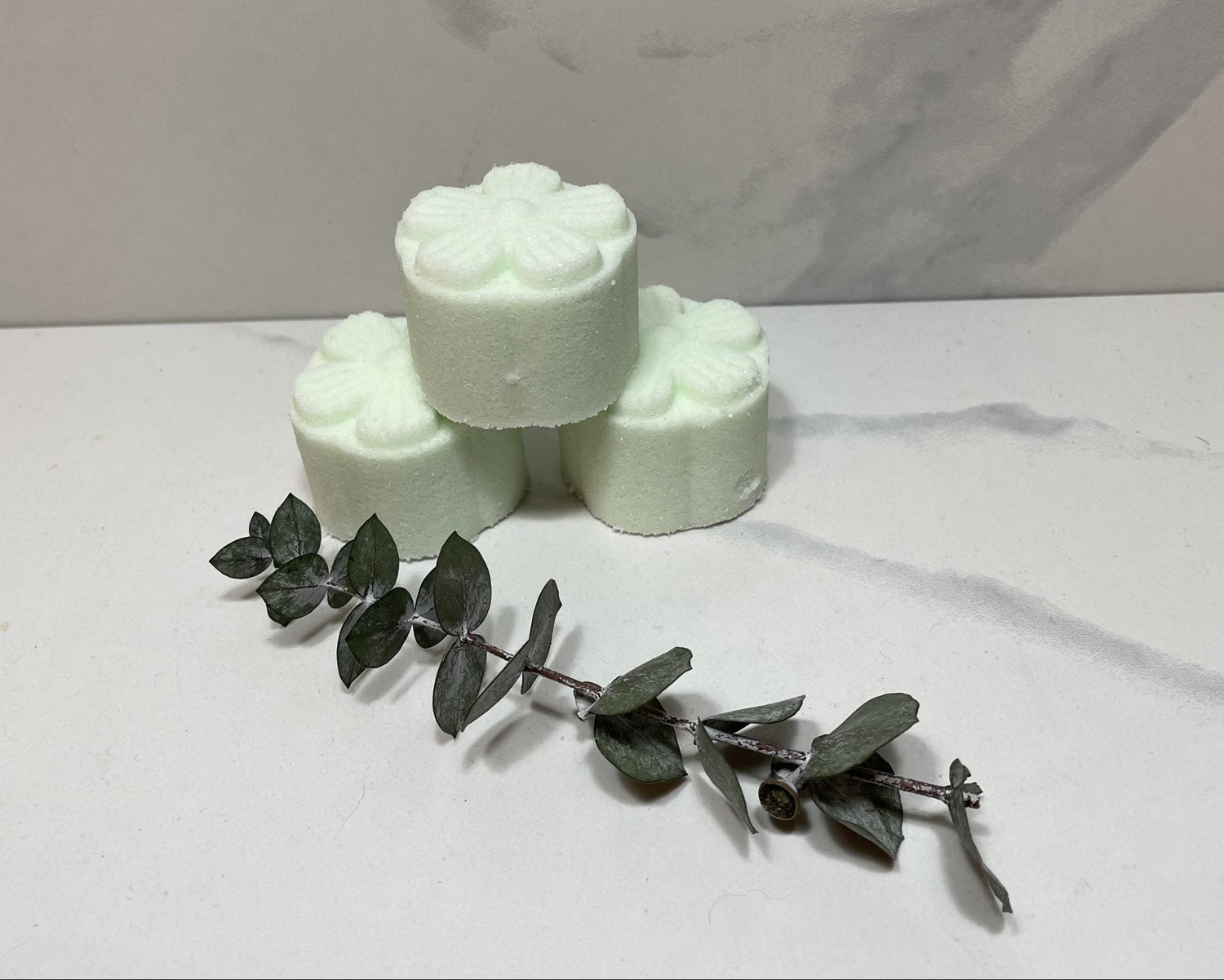 galets de douche eucalypstus